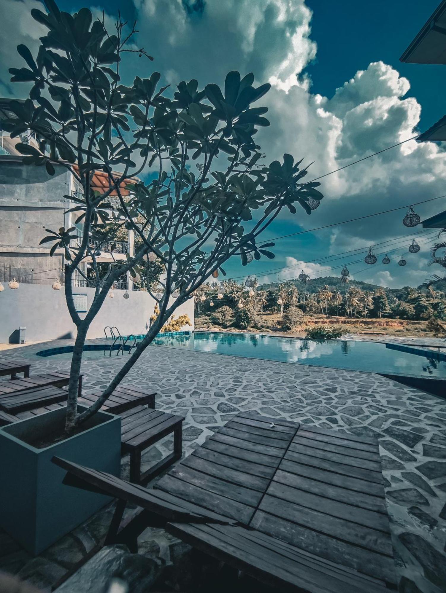 Hotel Elephant Park - New Deal! Half Off Airport Pickups Available Pinnawala  Exterior photo